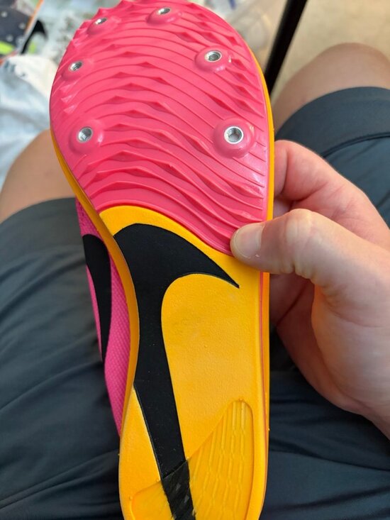 Athletic_Shoes